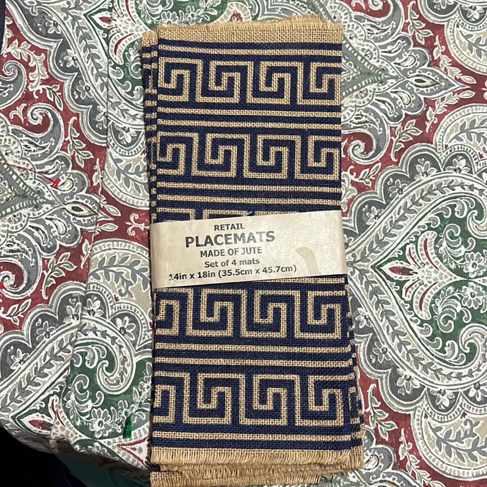 NWT set of 4 jute placements